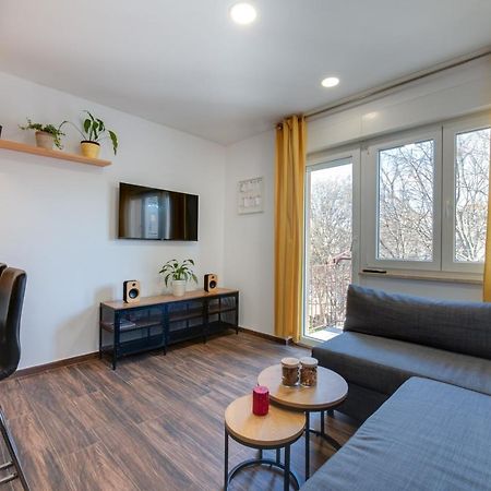 Apartment Niksa Pula Buitenkant foto